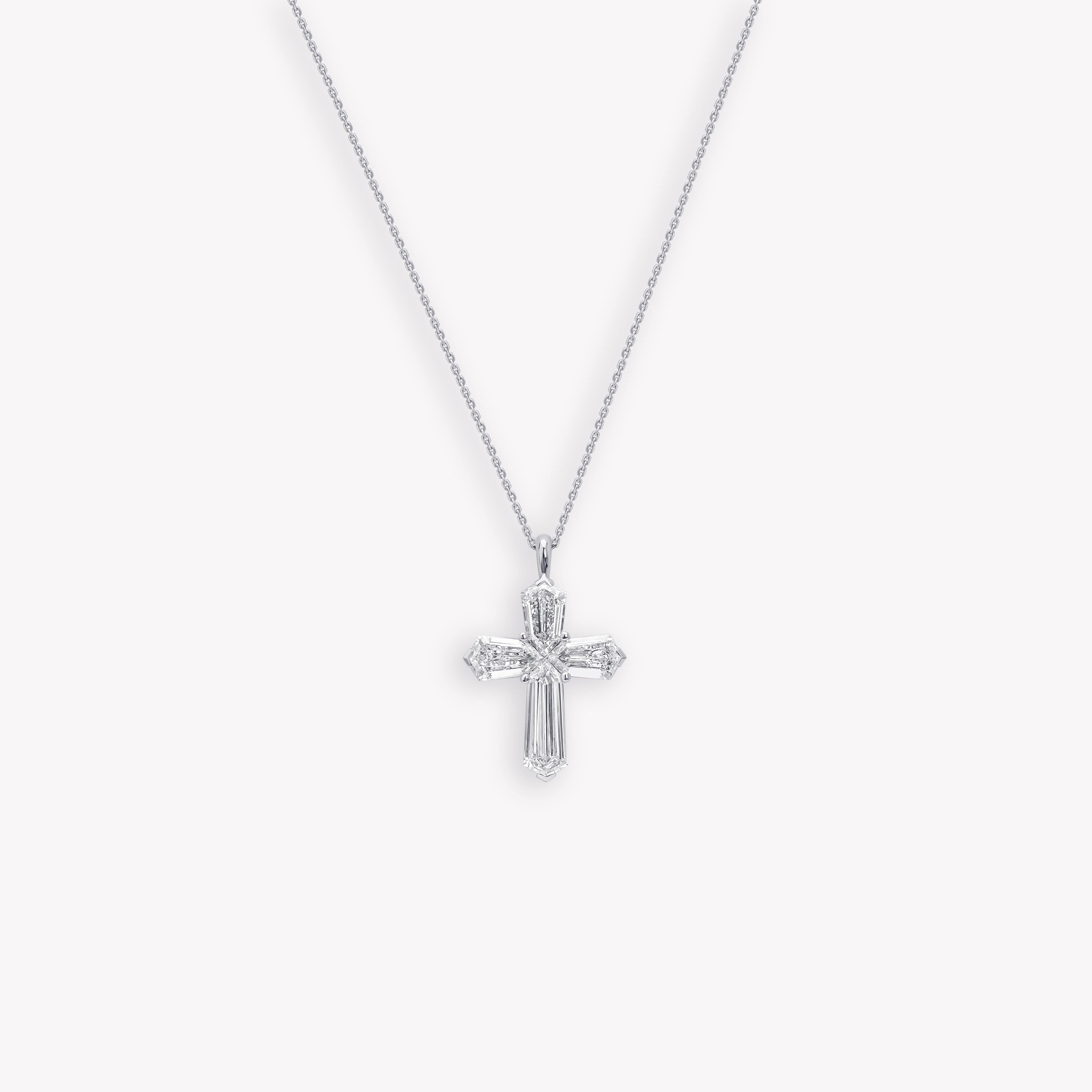 DIAMOND CROSS PENDANT