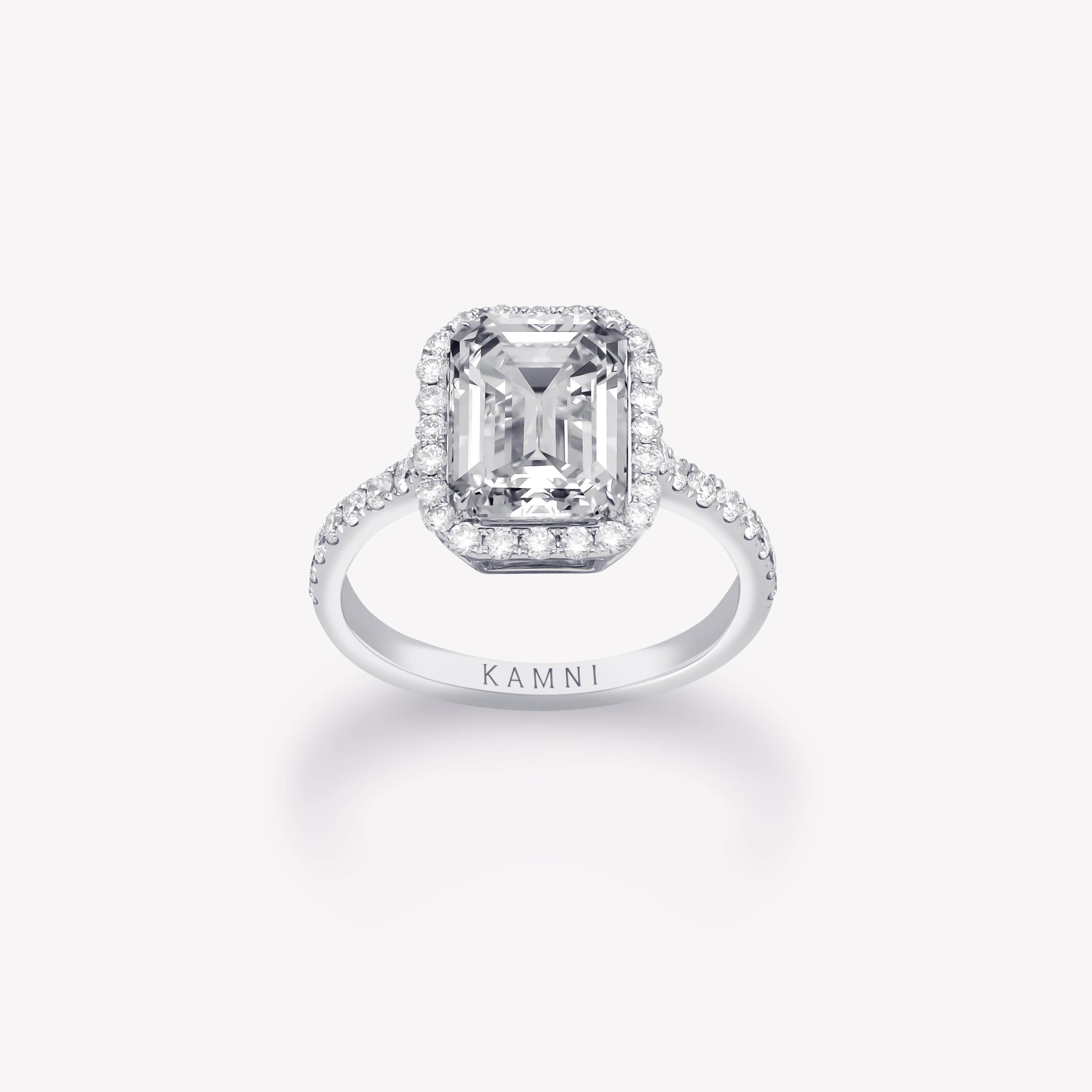 EMERALD CUT PAVÉ DIAMOND RING