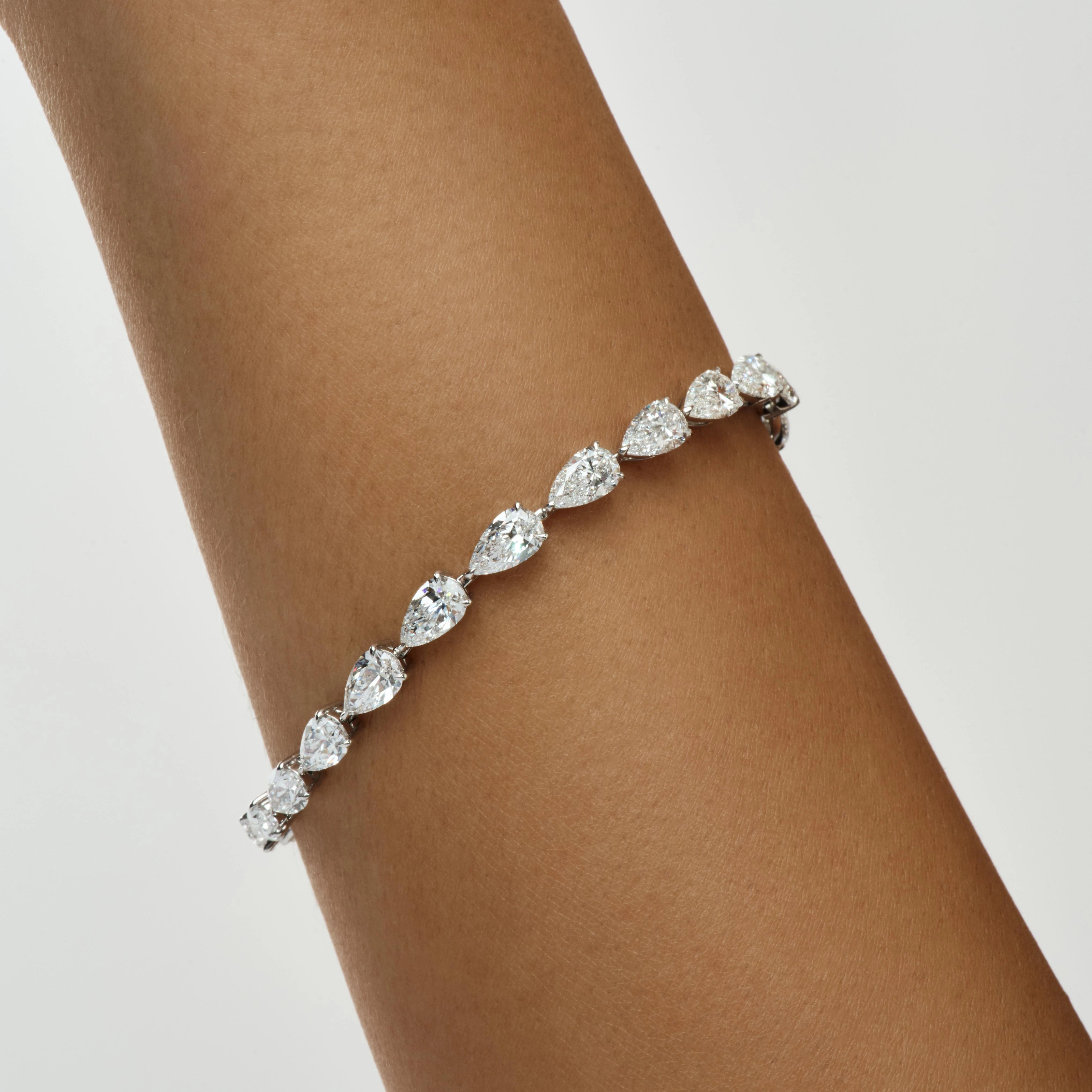 PEAR CUT DIAMOND BRACELET