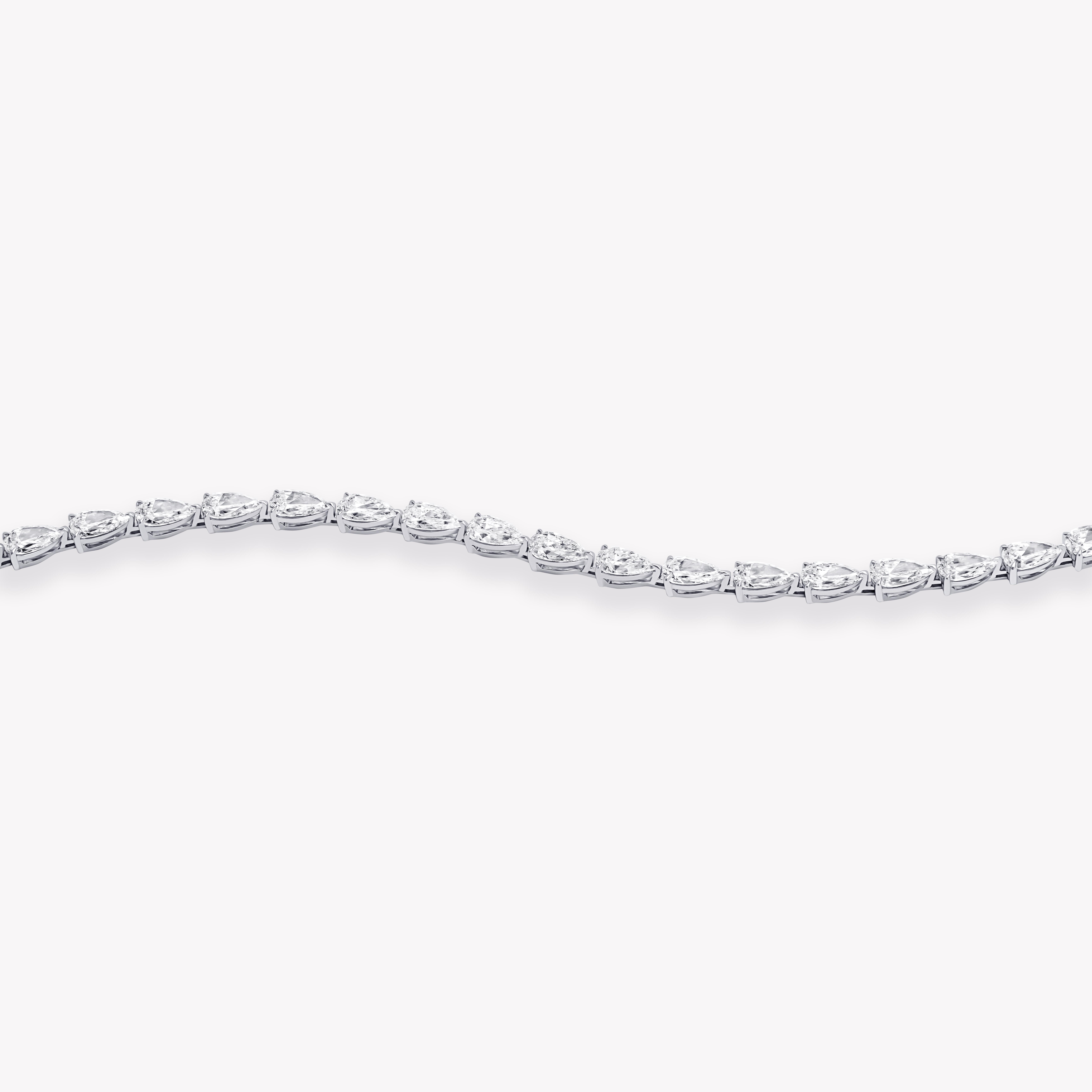 PEAR CUT DIAMOND BRACELET