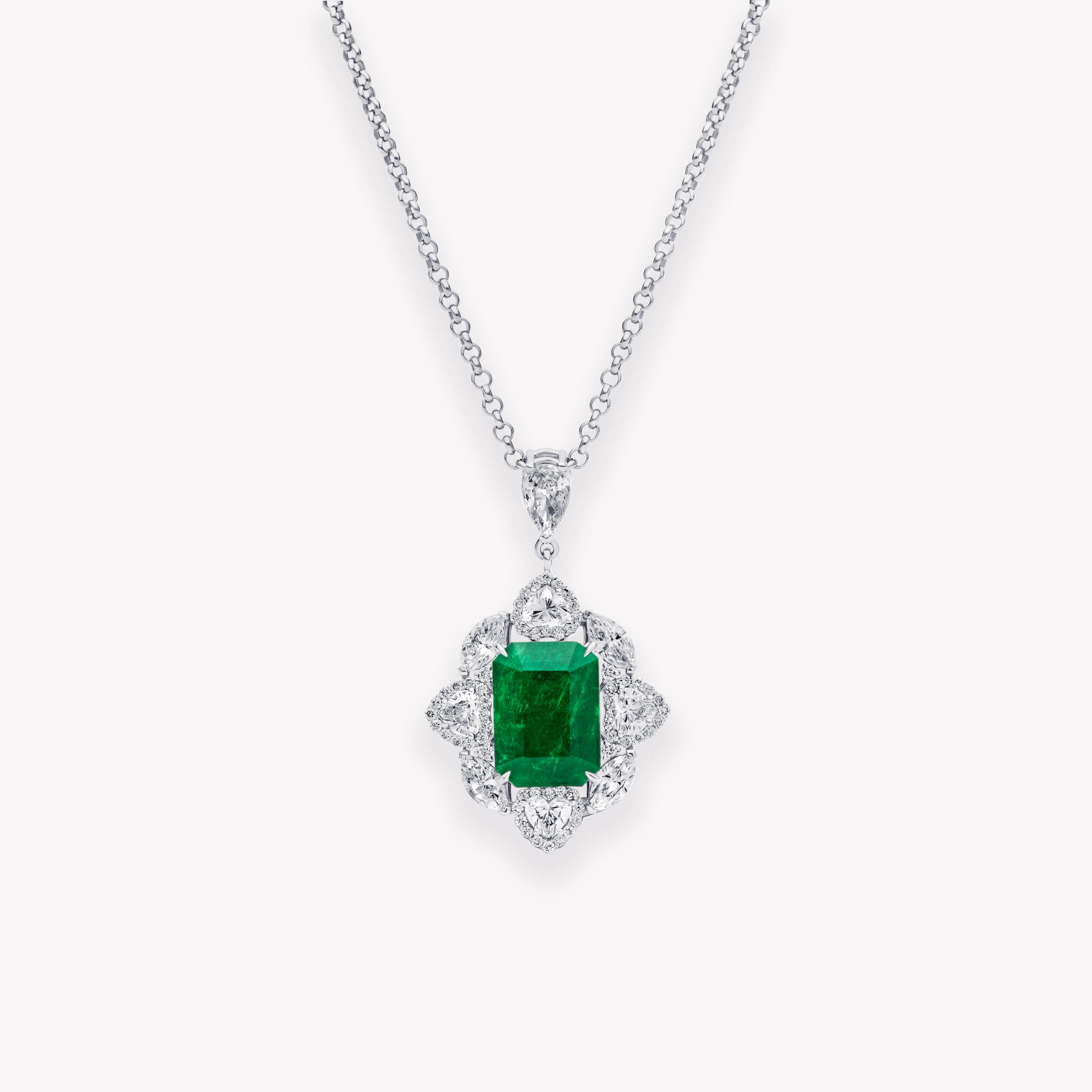 EMERALD AND DIAMOND PENDANT