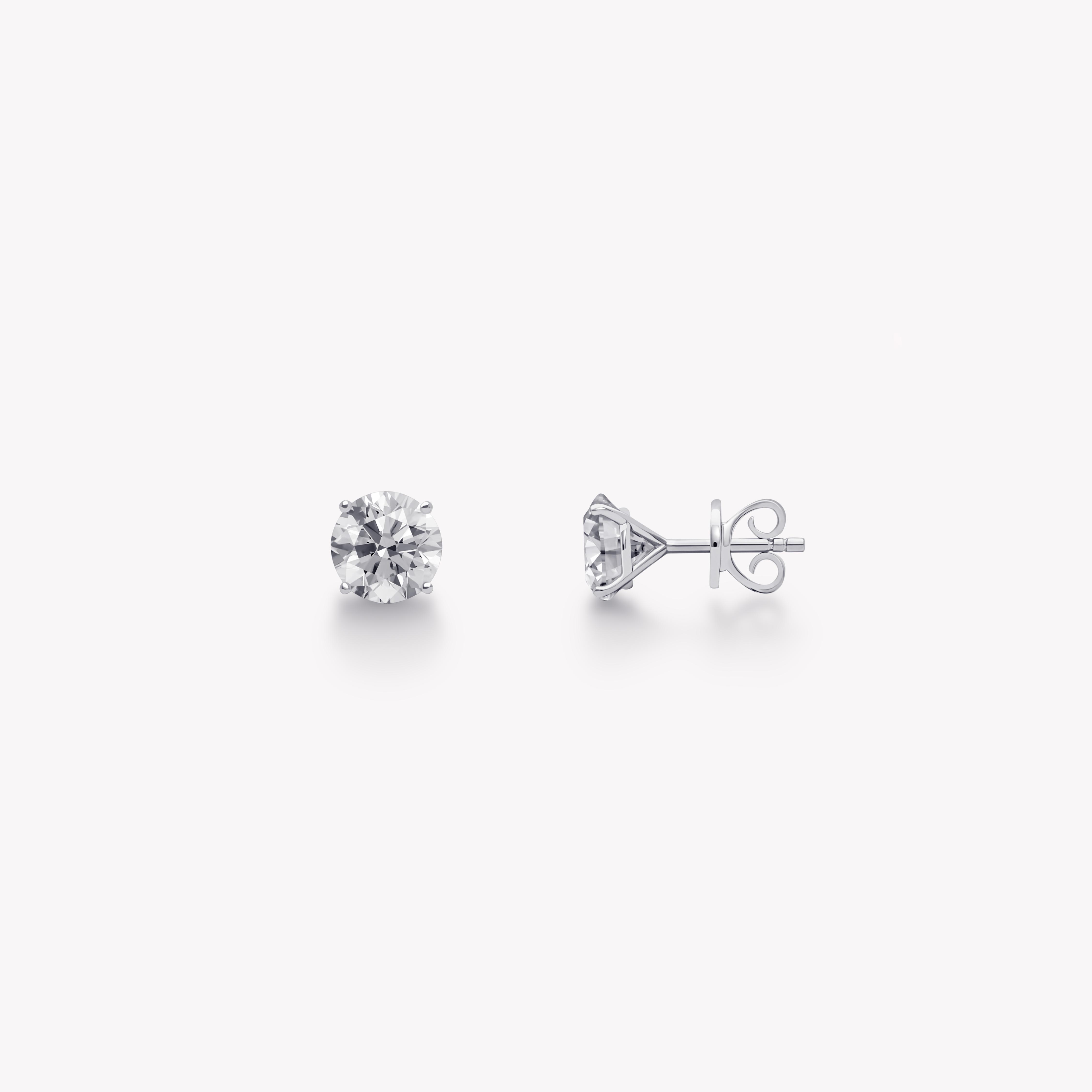 ROUND DIAMOND STUD EARRINGS