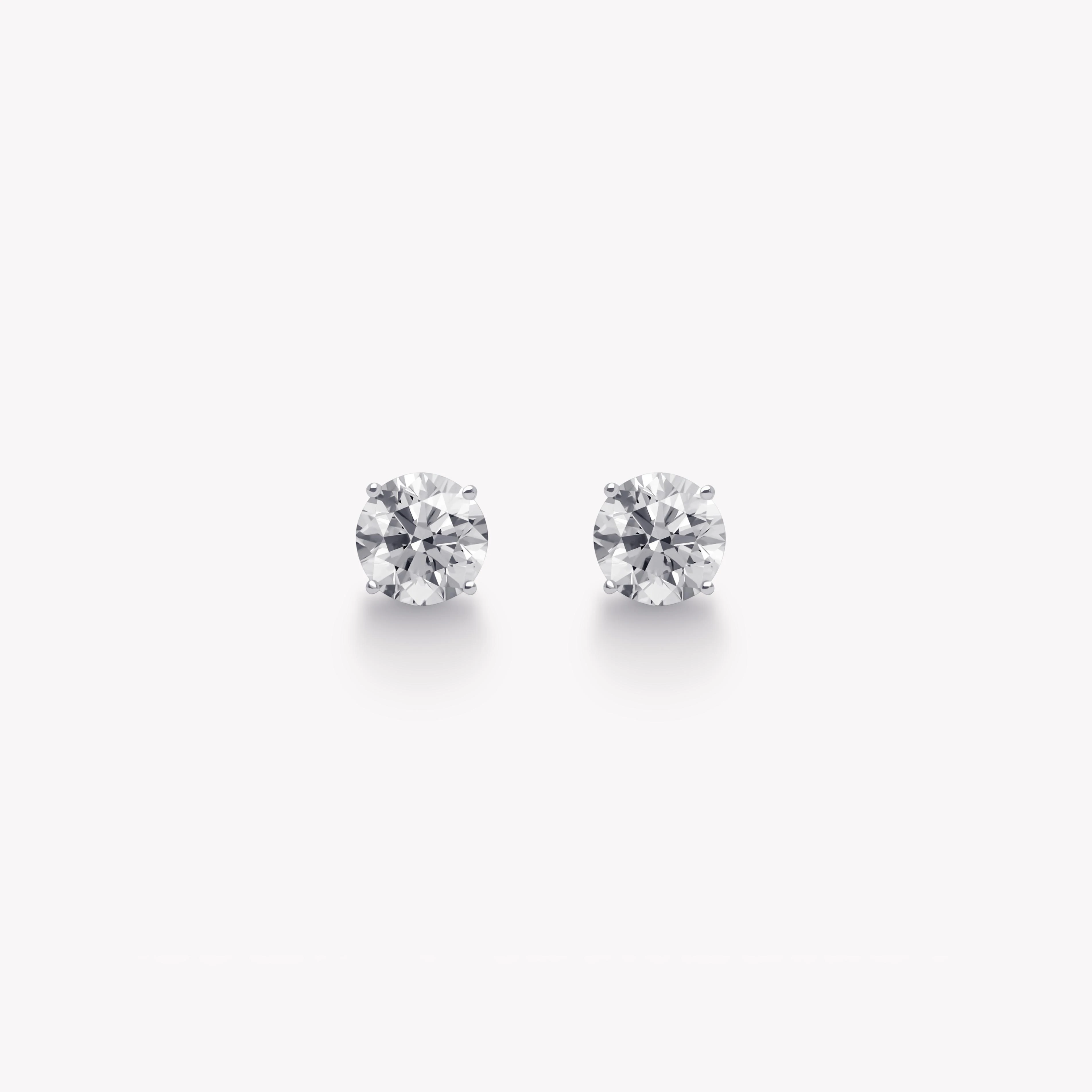 ROUND DIAMOND STUD EARRINGS