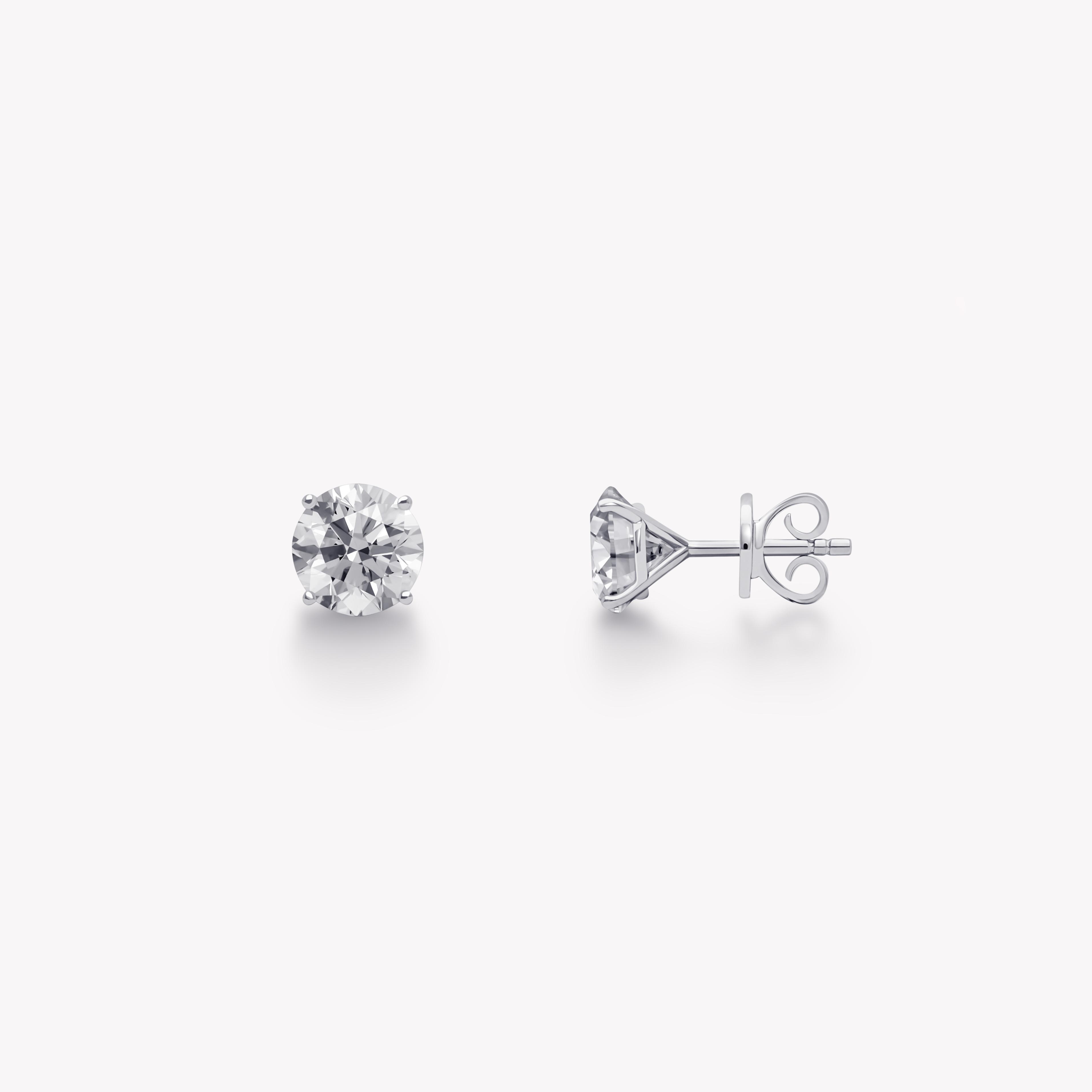 ROUND DIAMOND STUD EARRINGS
