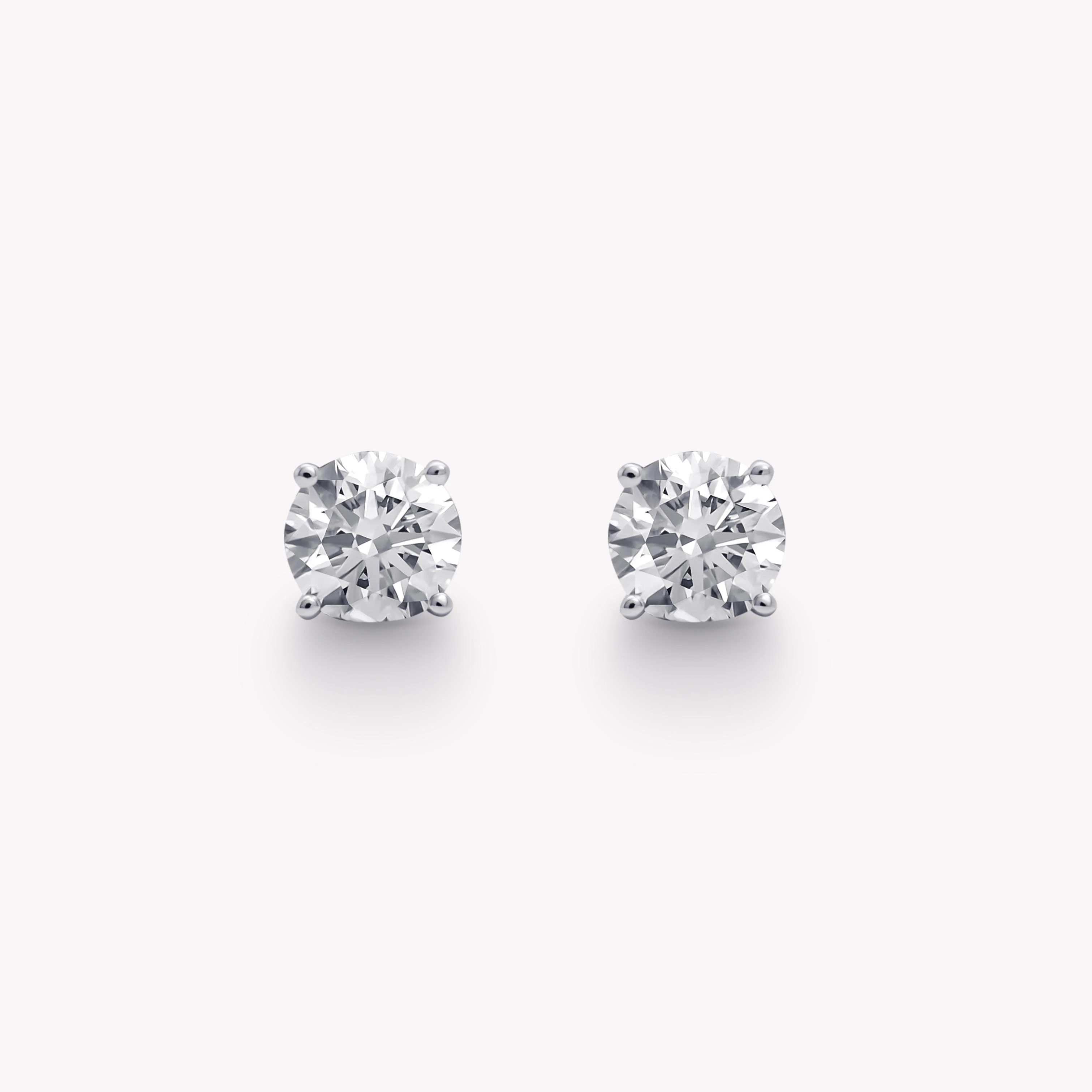ROUND DIAMOND STUD EARRINGS